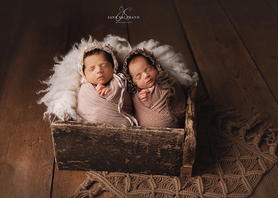 newborns twins